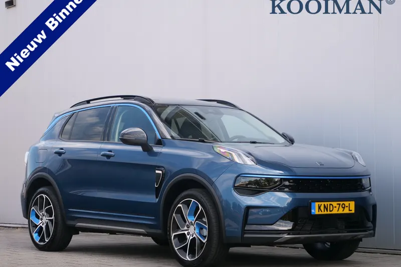 Lynk & Co 01 (2023)
