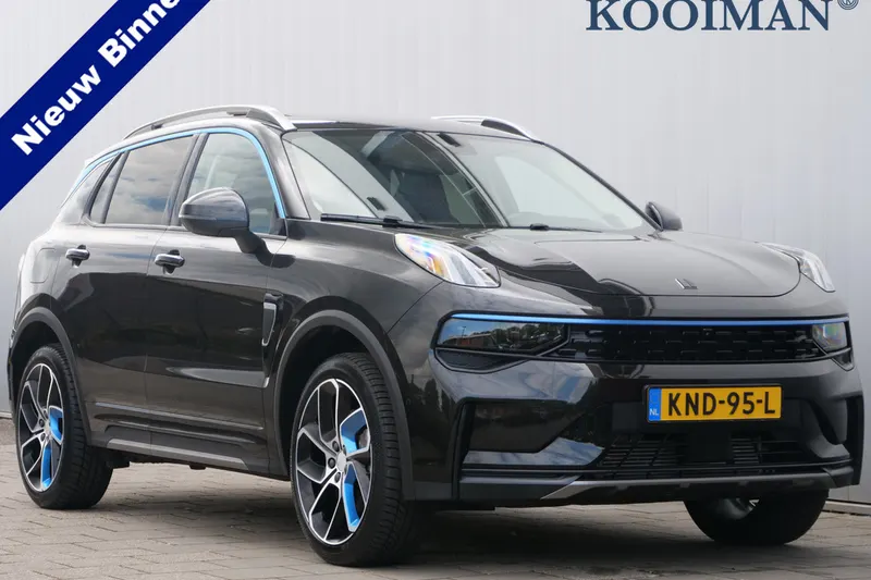 Lynk & Co 01 (2023)