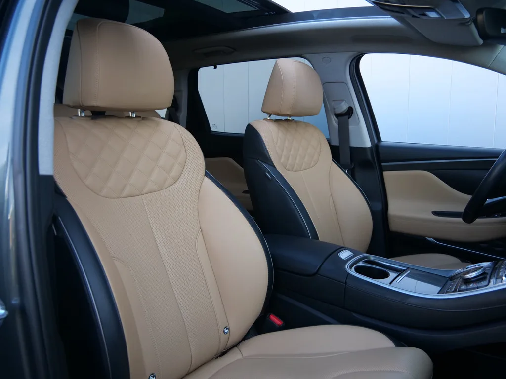 Hyundai Santa Fe (2023) — foto 1