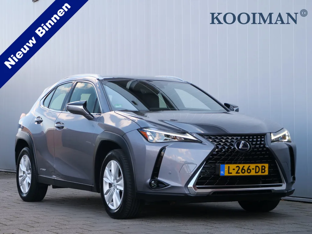 Lexus UX (2020) — foto 1
