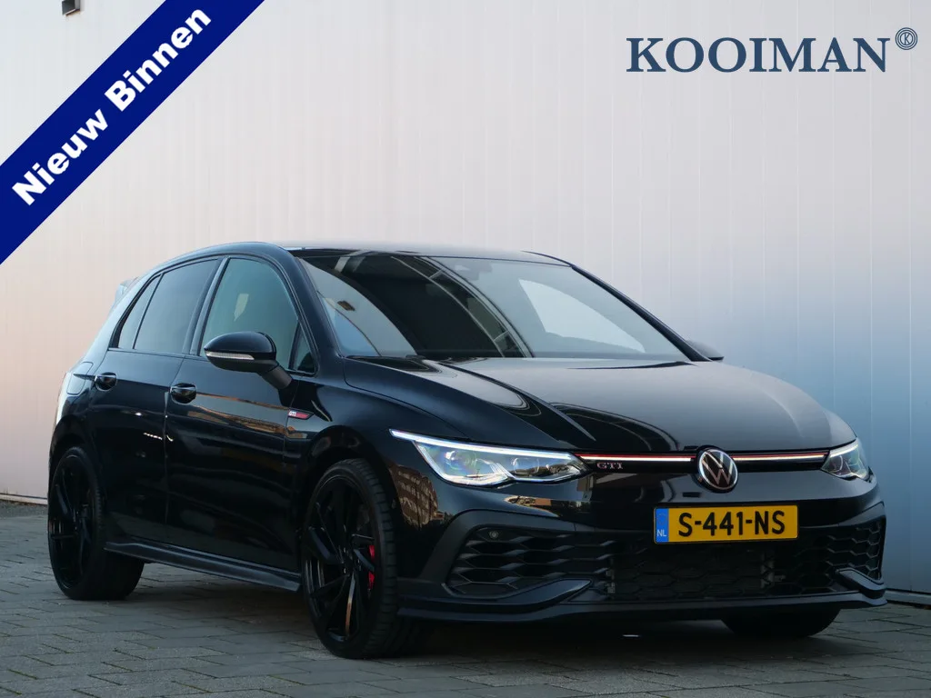 Volkswagen Golf (2021) — foto 1