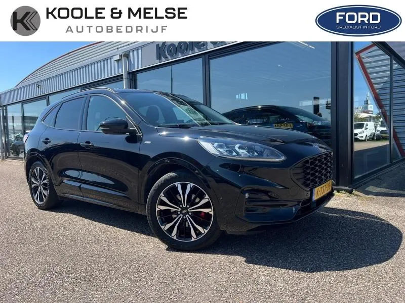 Ford Kuga (2021) — foto 1