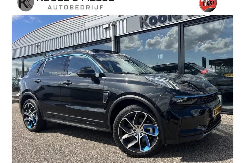 Lynk & Co 01 (2023)
