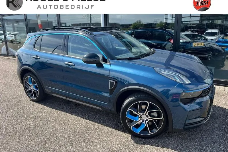 Lynk & Co 01 (2023)