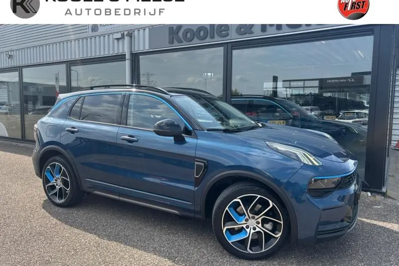 Lynk & Co 01 (2023)