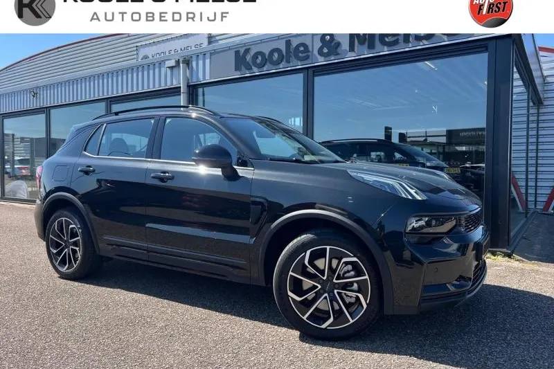 Lynk & Co 01 (2025)
