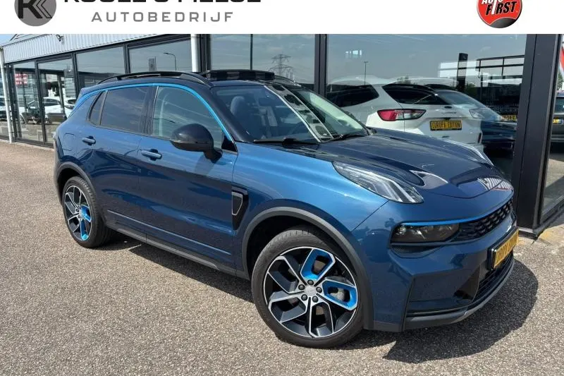 Lynk & Co 01 (2022)