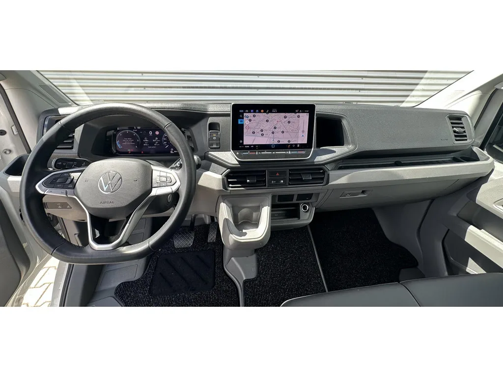 Volkswagen Crafter (2024) — foto 1