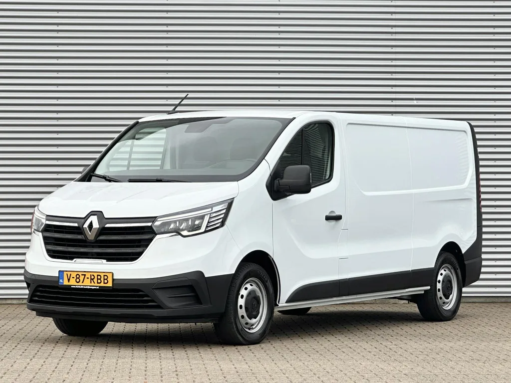 Renault Trafic (2024) — foto 1