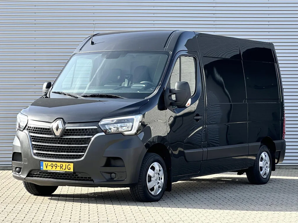 Renault Master (2023) — foto 1