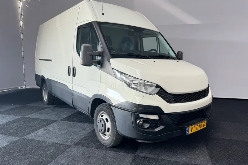 Iveco 35c17 L2h2 (2016)