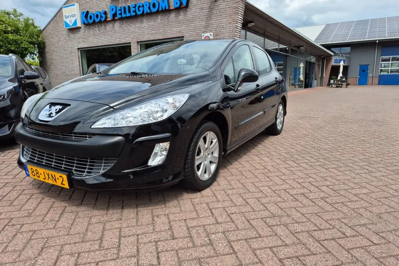 Peugeot 308 (2009)