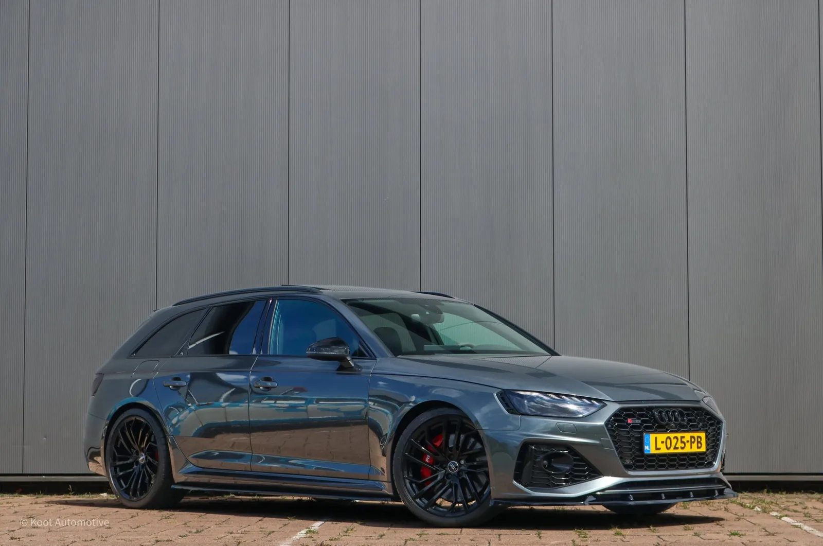 Audi RS 4 (2020) — foto 1