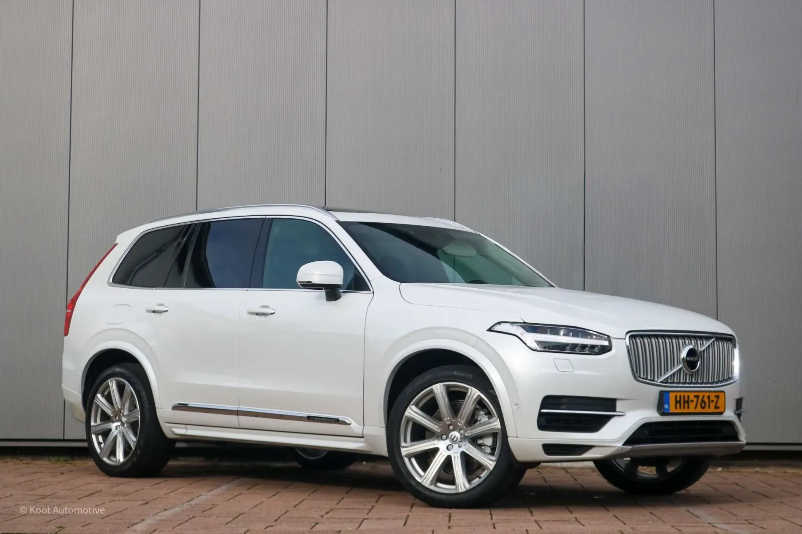 Volvo XC90 (2015) — foto 1