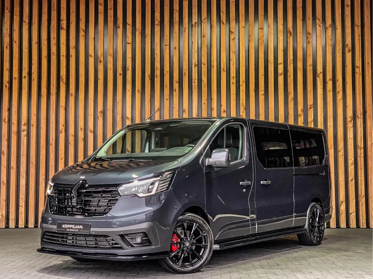 Renault Trafic (2024) — foto 1