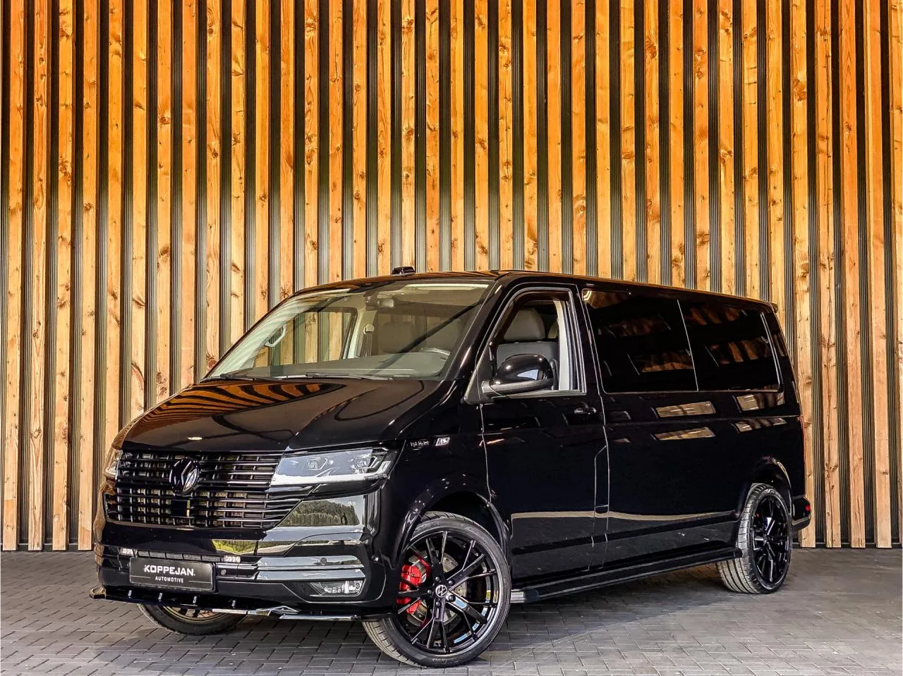 Volkswagen Transporter (2019) — foto 1