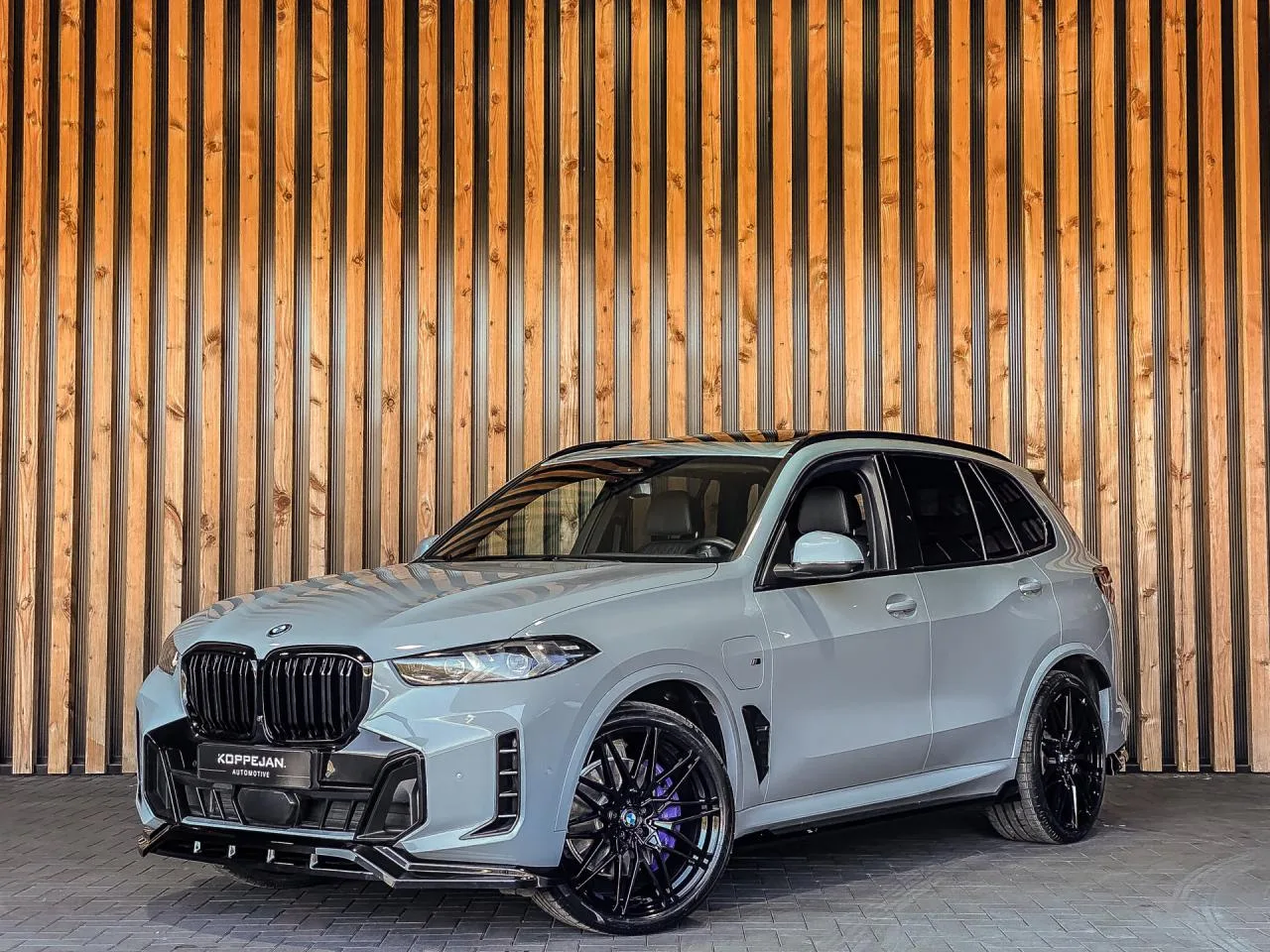 BMW X5 (2023) — foto 1