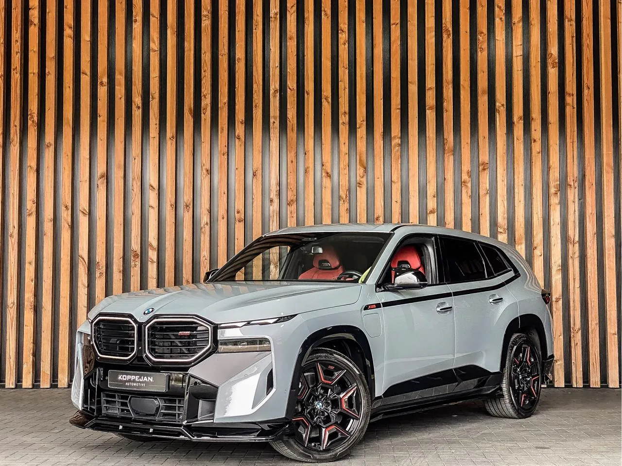 BMW Xm (2023) — foto 1