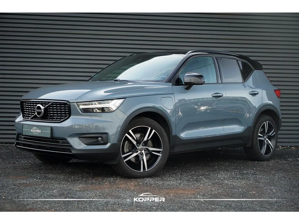 Volvo XC40 (2021) — foto 1