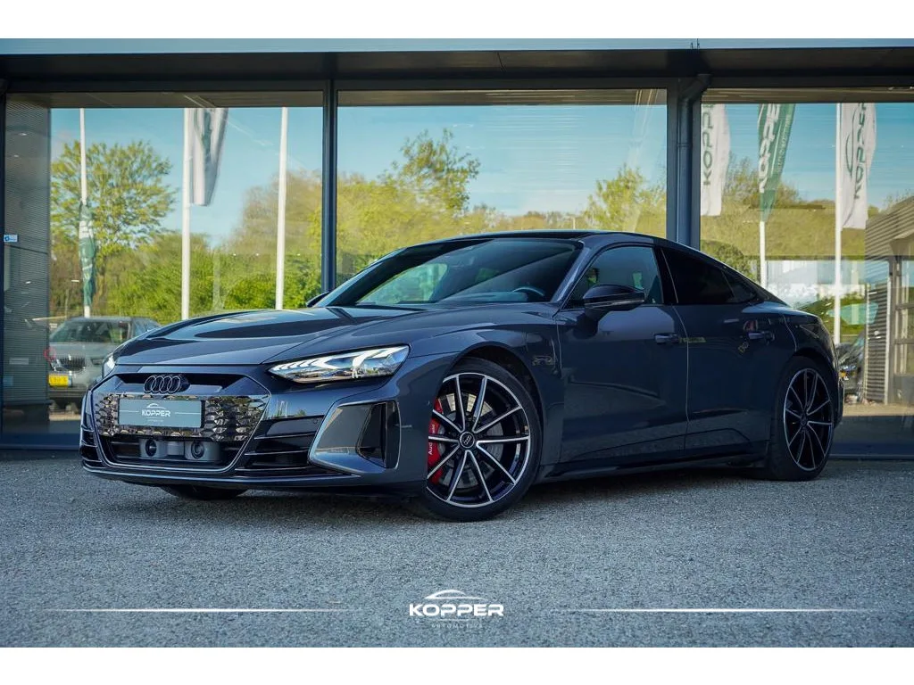 Audi e-tron GT (2023) — foto 1