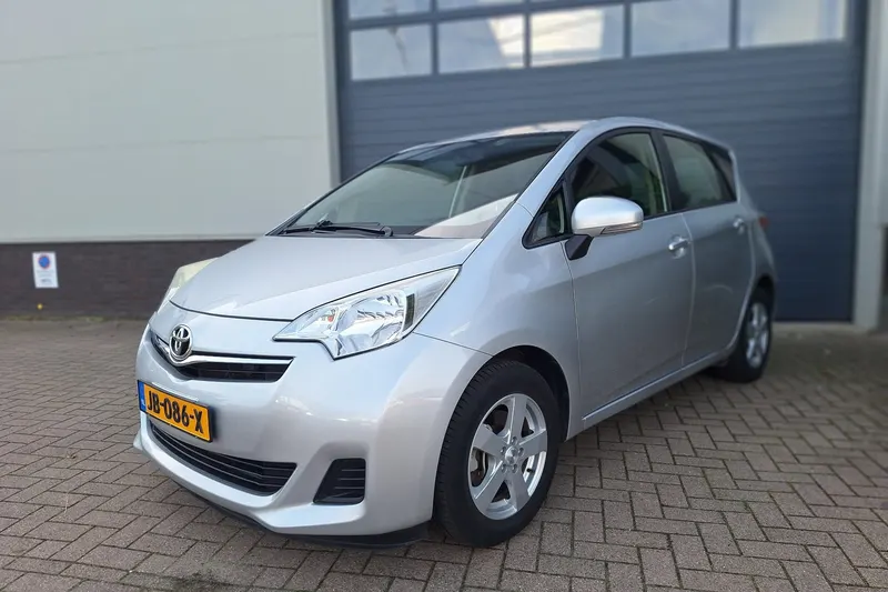 Toyota Verso (2013)