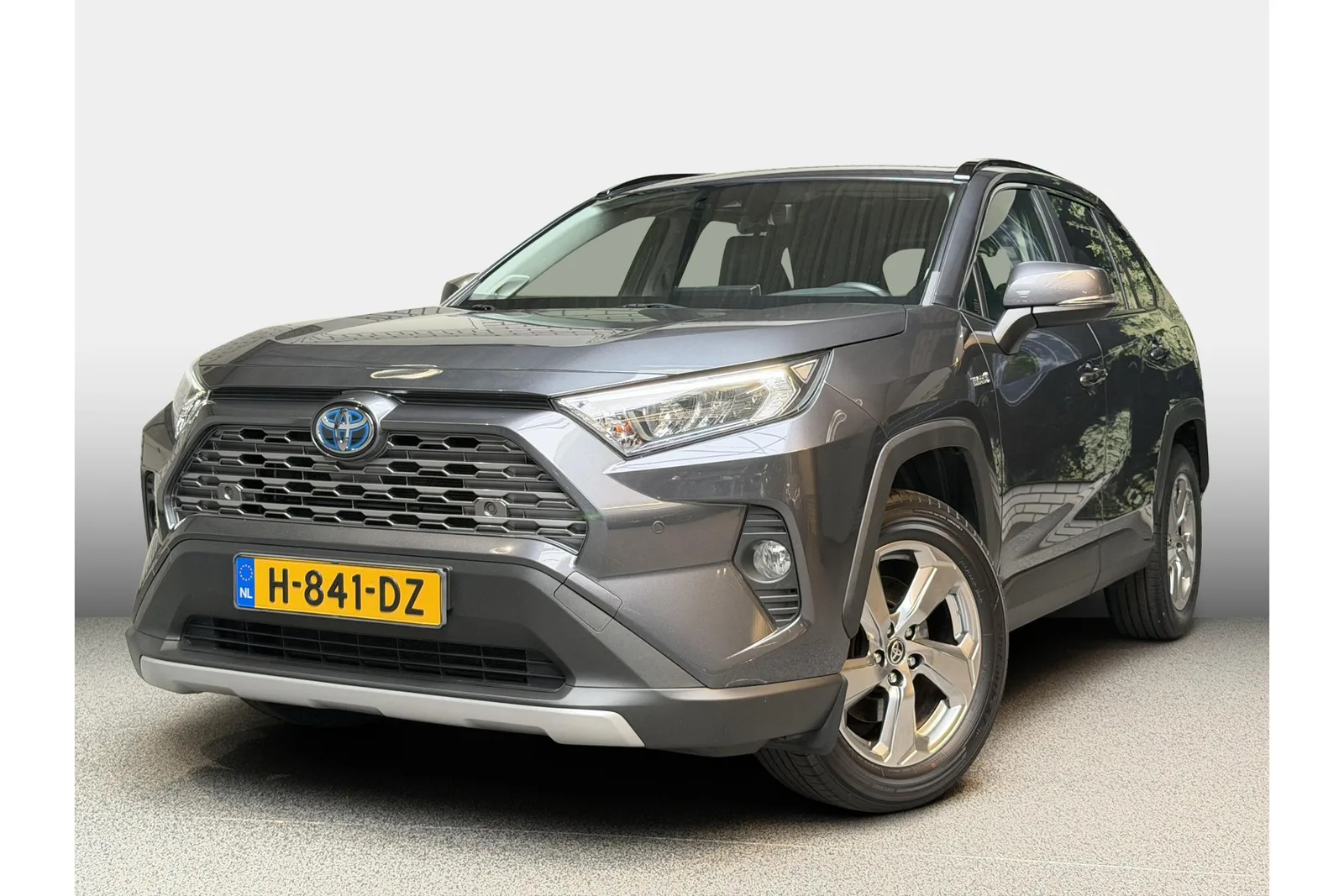 Toyota RAV4 (2020) — foto 1