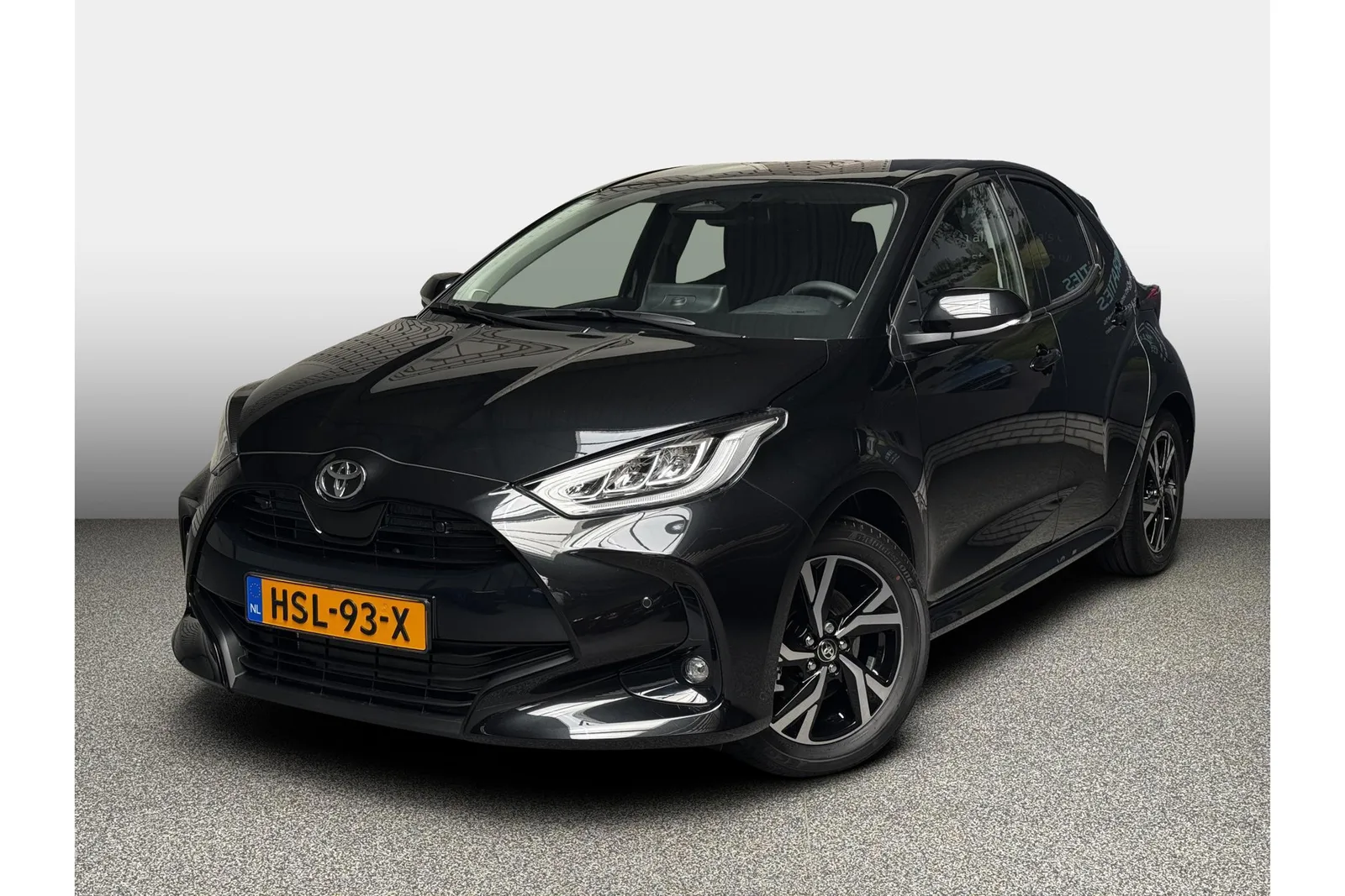 Toyota Yaris (2025) — foto 1
