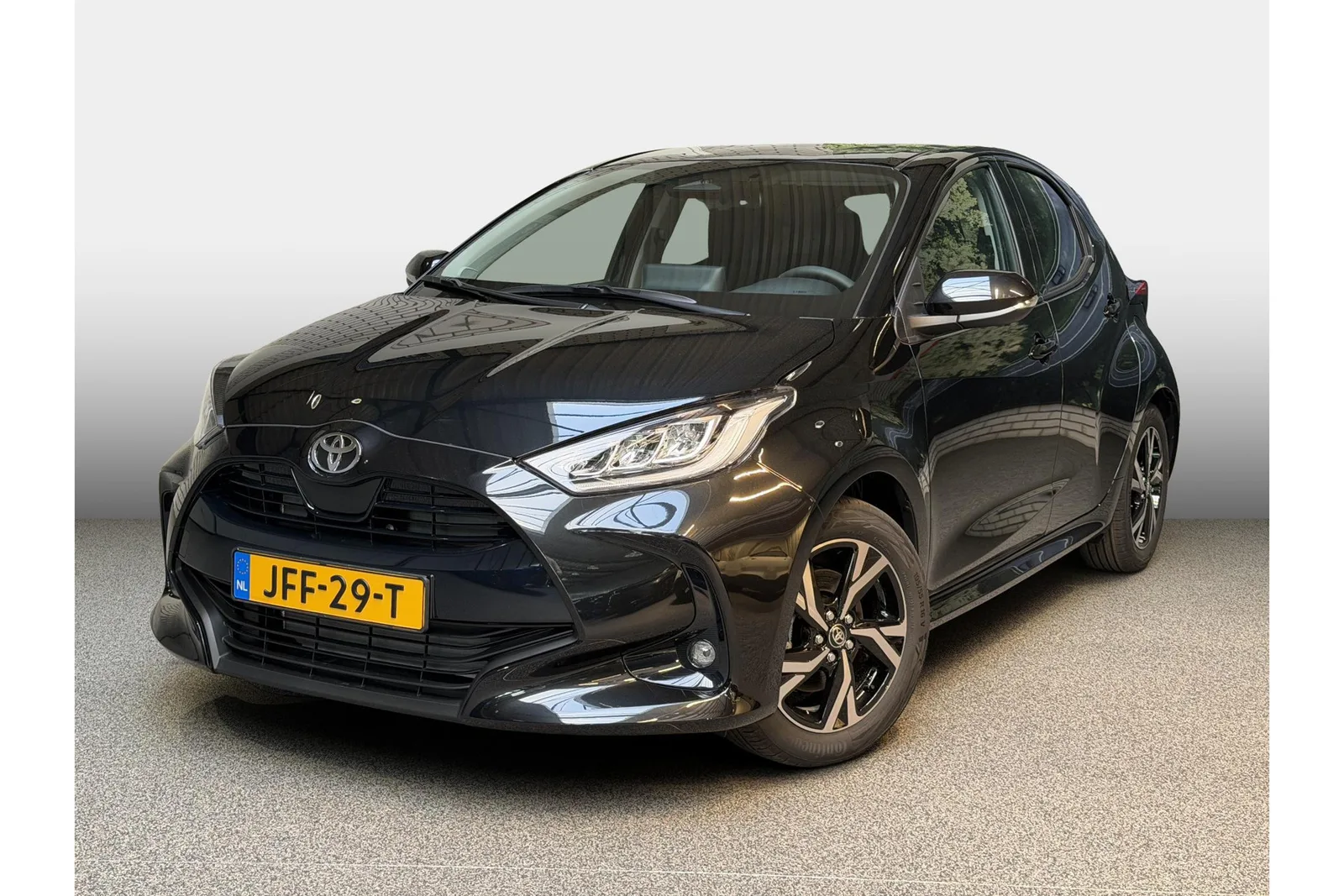 Toyota Yaris (2025) — foto 1