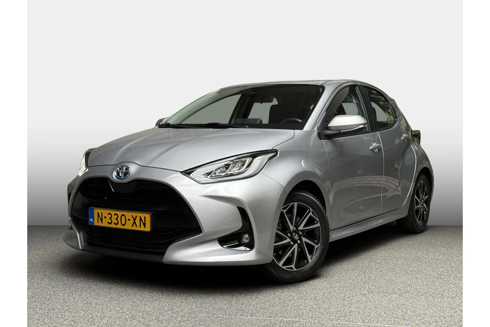 Toyota Yaris (2022) — foto 1