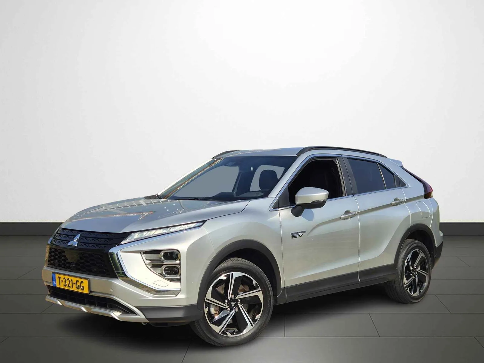 Mitsubishi Eclipse Cross (2023) — foto 1