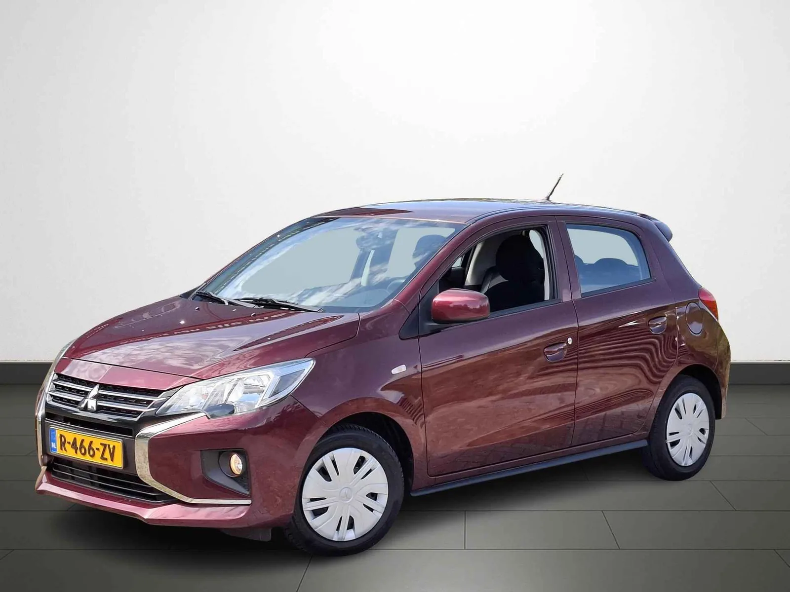 Mitsubishi Space Star (2023) — foto 1