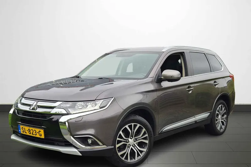 Mitsubishi Outlander (2018)