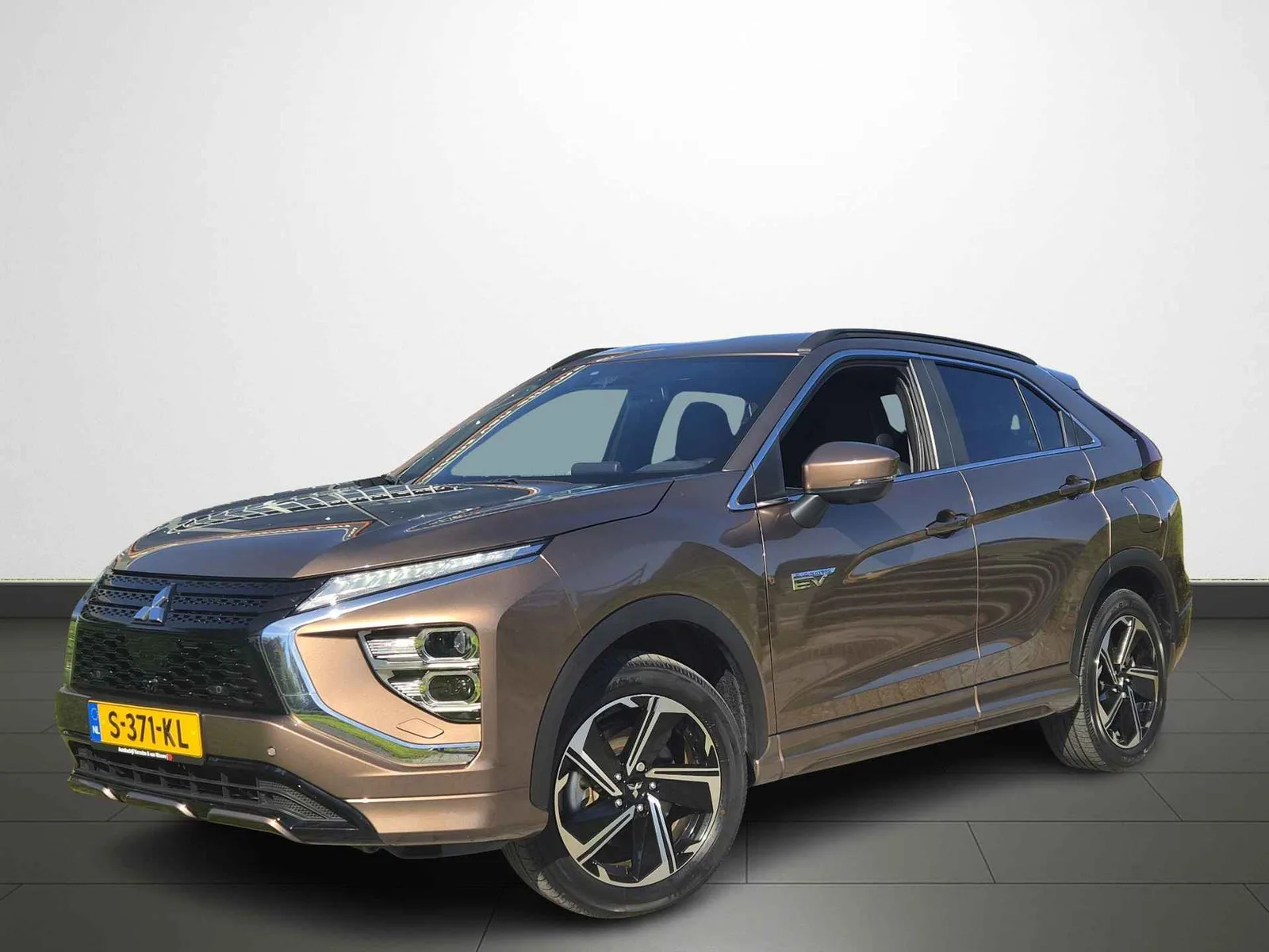 Mitsubishi Eclipse Cross (2023) — foto 1