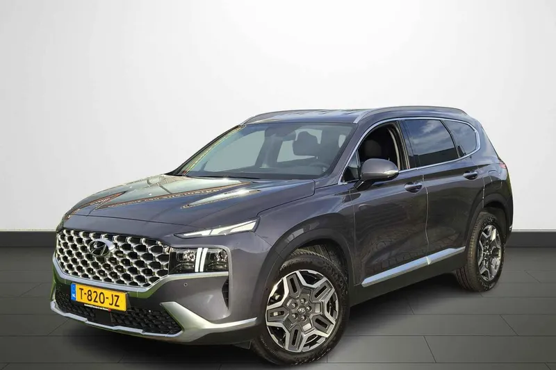 Hyundai Santa Fe (2023)