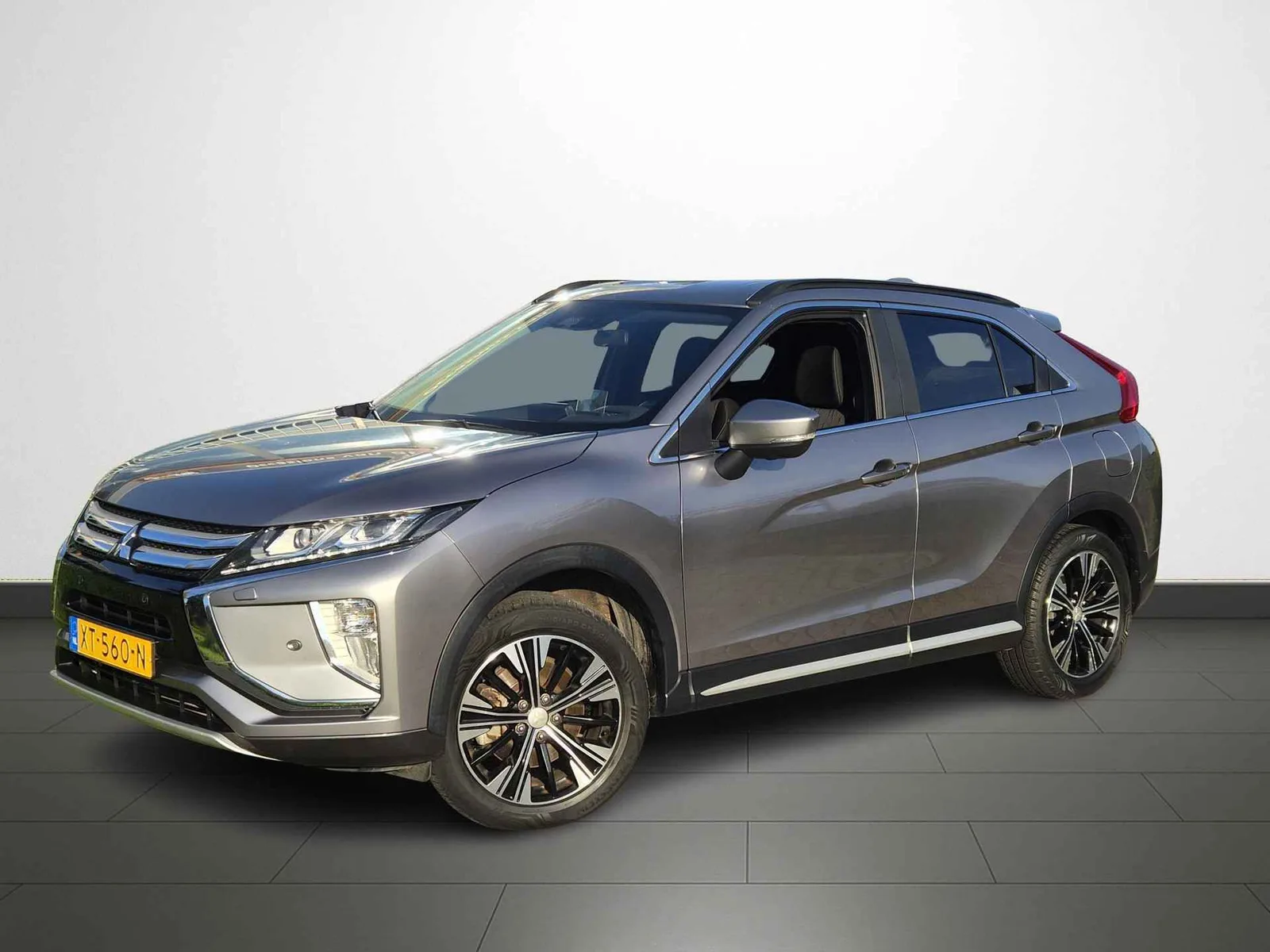Mitsubishi Eclipse Cross (2019) — foto 1