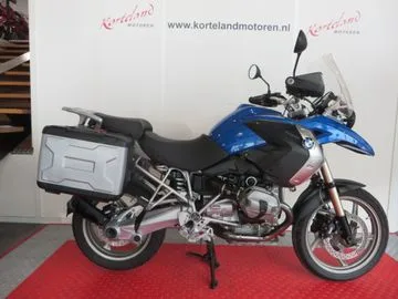 BMW R (2011) — foto 1
