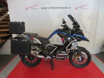 BMW R (2020) — foto 1