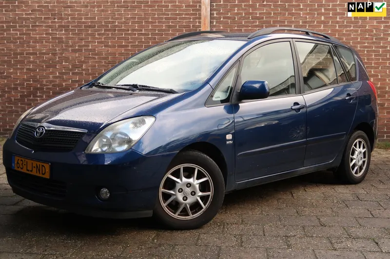 Toyota Corolla Verso (2003)