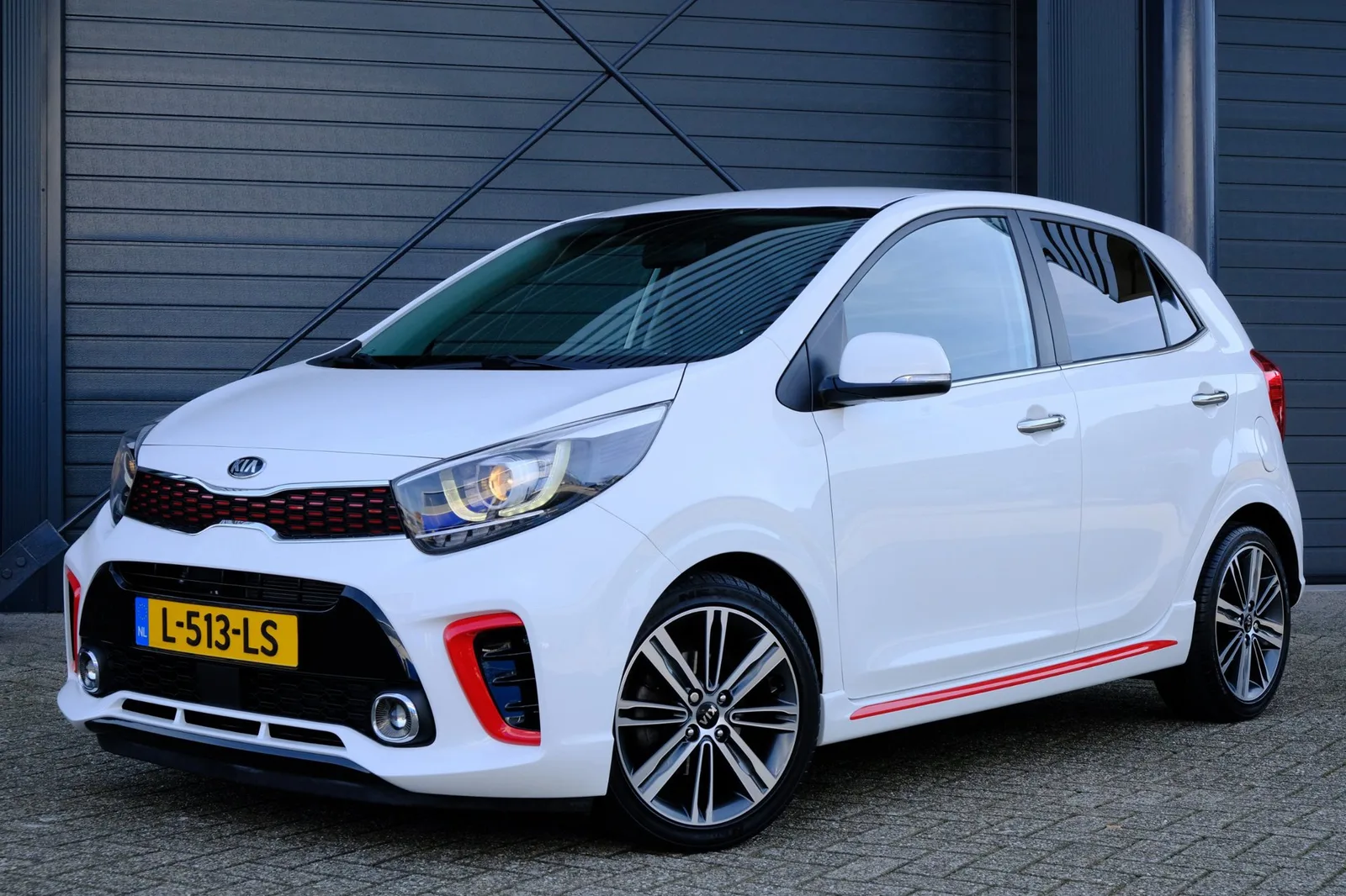 Kia Picanto (2018) — foto 1