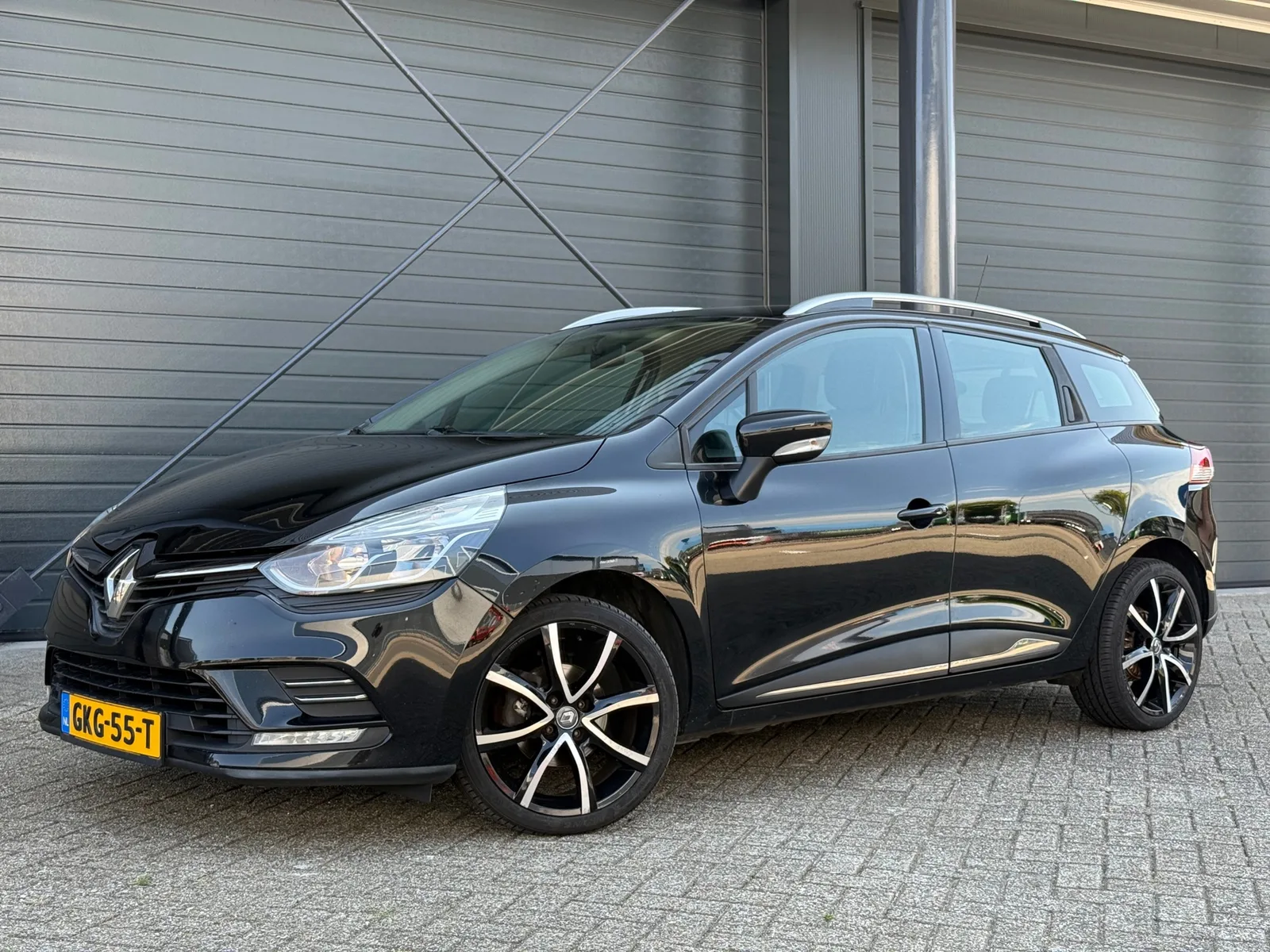 Renault Clio (2017) — foto 1