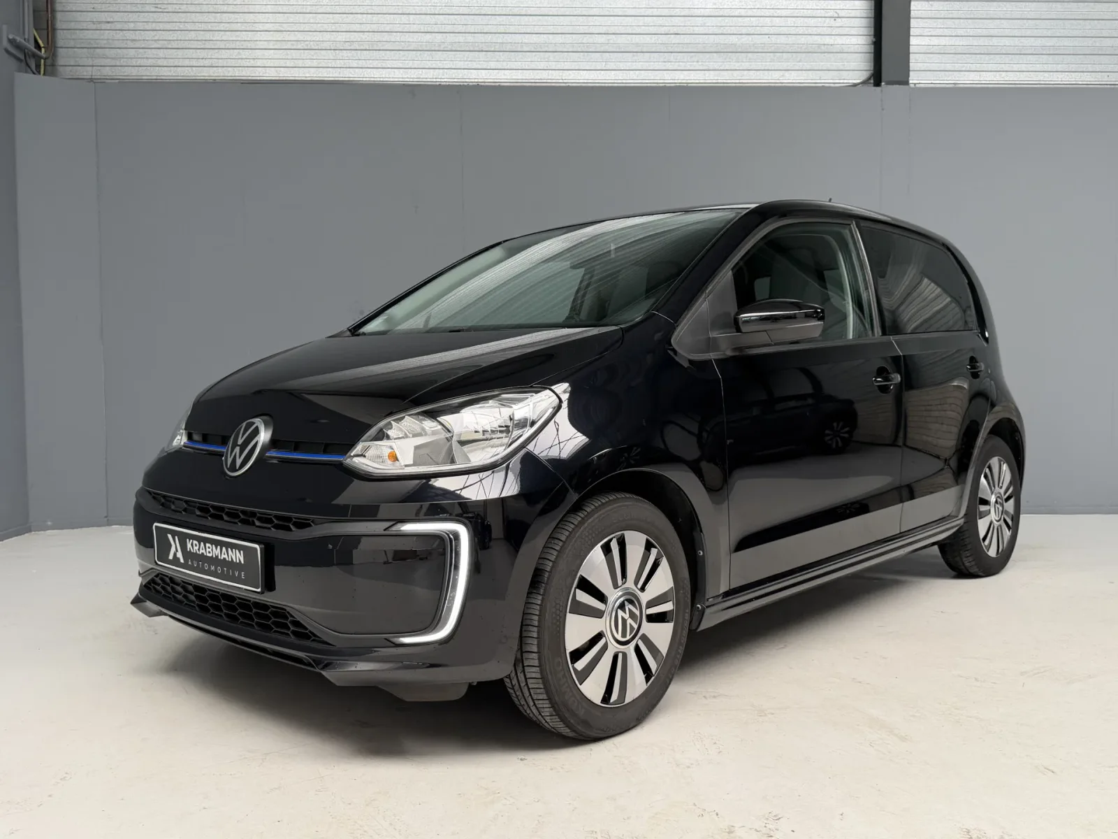 Volkswagen E-up! (2021) — foto 1