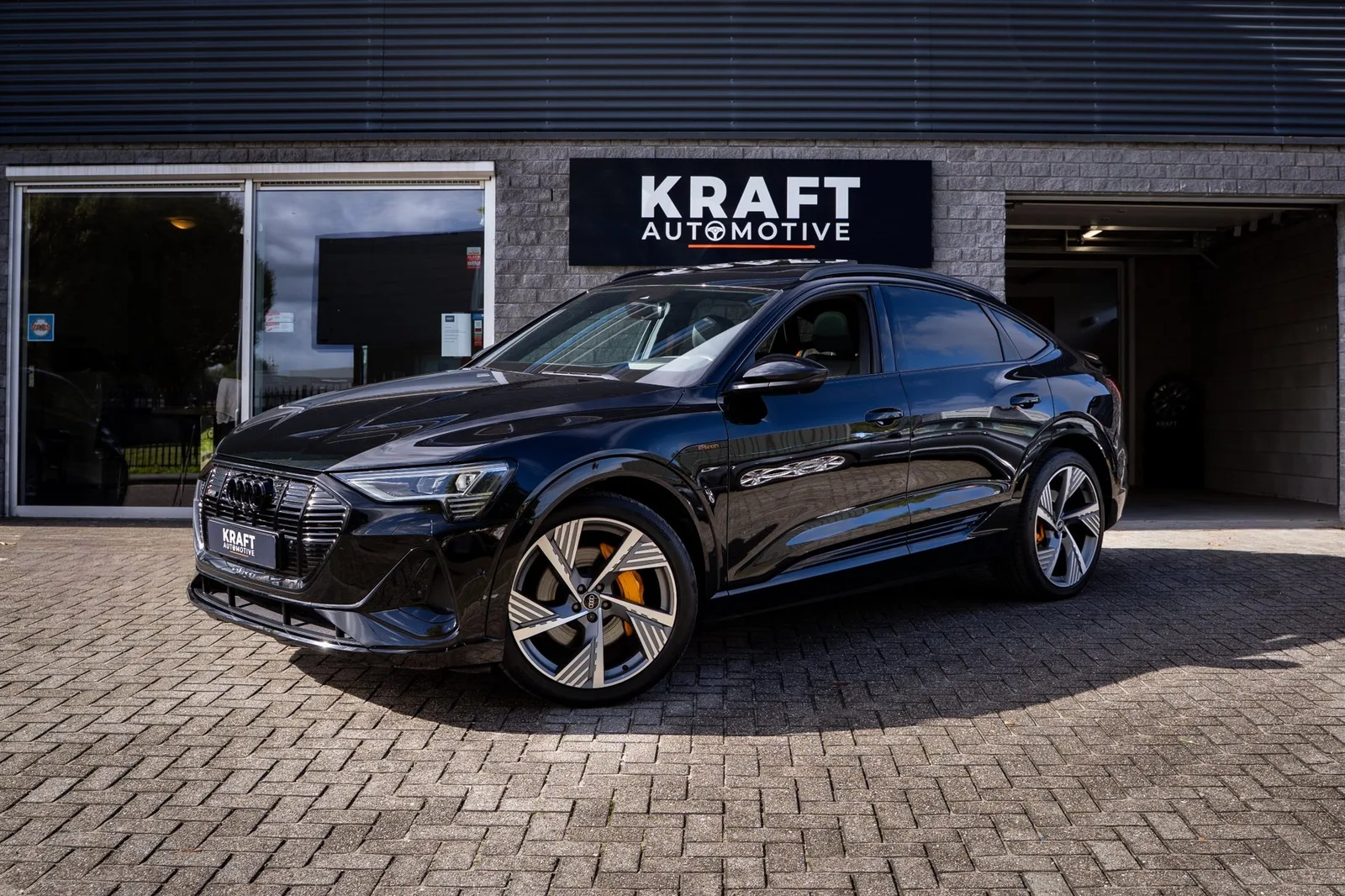 Audi e-tron Sportback (2023) — foto 1