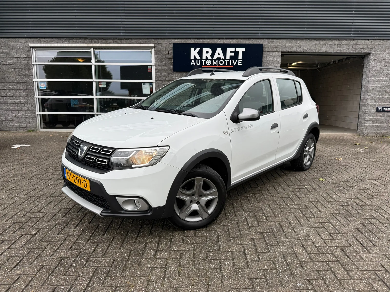Dacia Sandero (2017) — foto 1