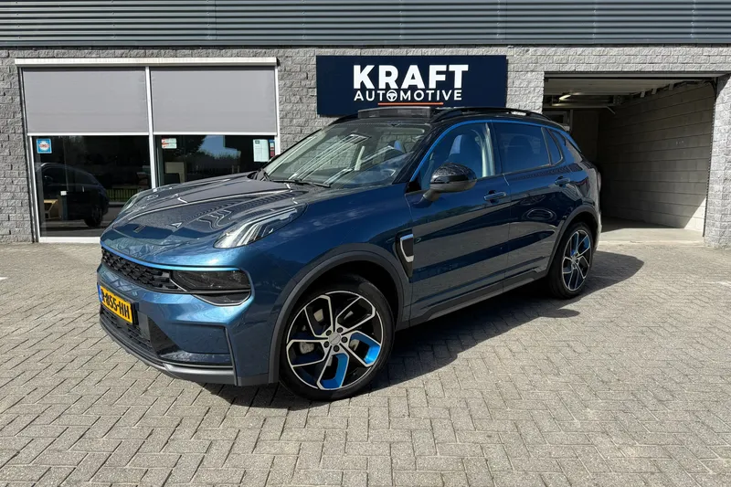 Lynk & Co 01 (2022)