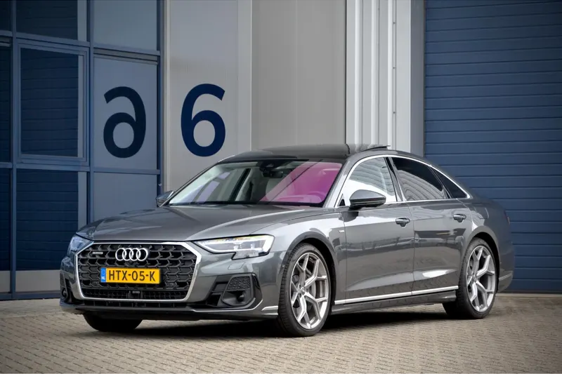 Audi AudiA8 (2024)