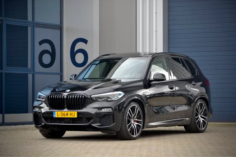 BMW X5 (2021)