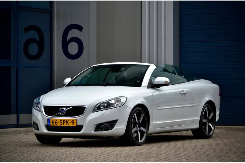 Volvo C70 (2011)