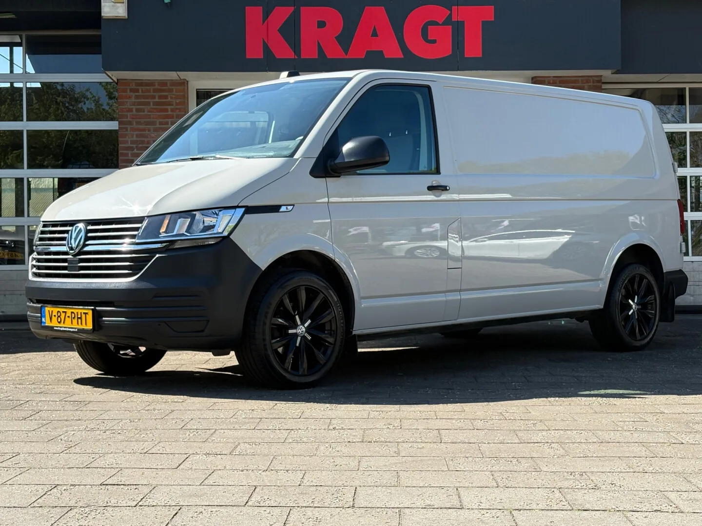 Volkswagen Transporter (2024) — foto 1