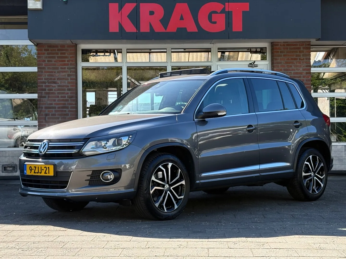 Volkswagen Tiguan (2015) — foto 1