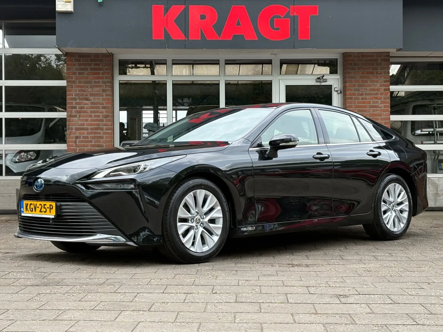 Toyota Mirai (2021) — foto 1